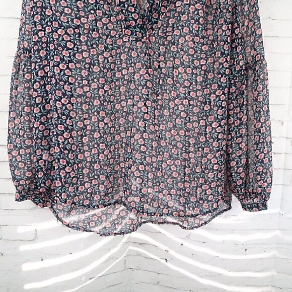 ANN TAYLOR LOFT PETITES BLUE FLORAL SEMI SHEER V NECK LONG SLEEVE TOP SIZE MP - Picture 6 of 10